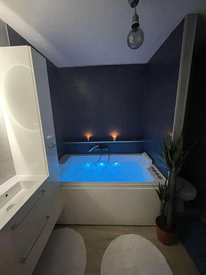 Sublime Appartement Avec Balneo Toulouse Exteriér fotografie